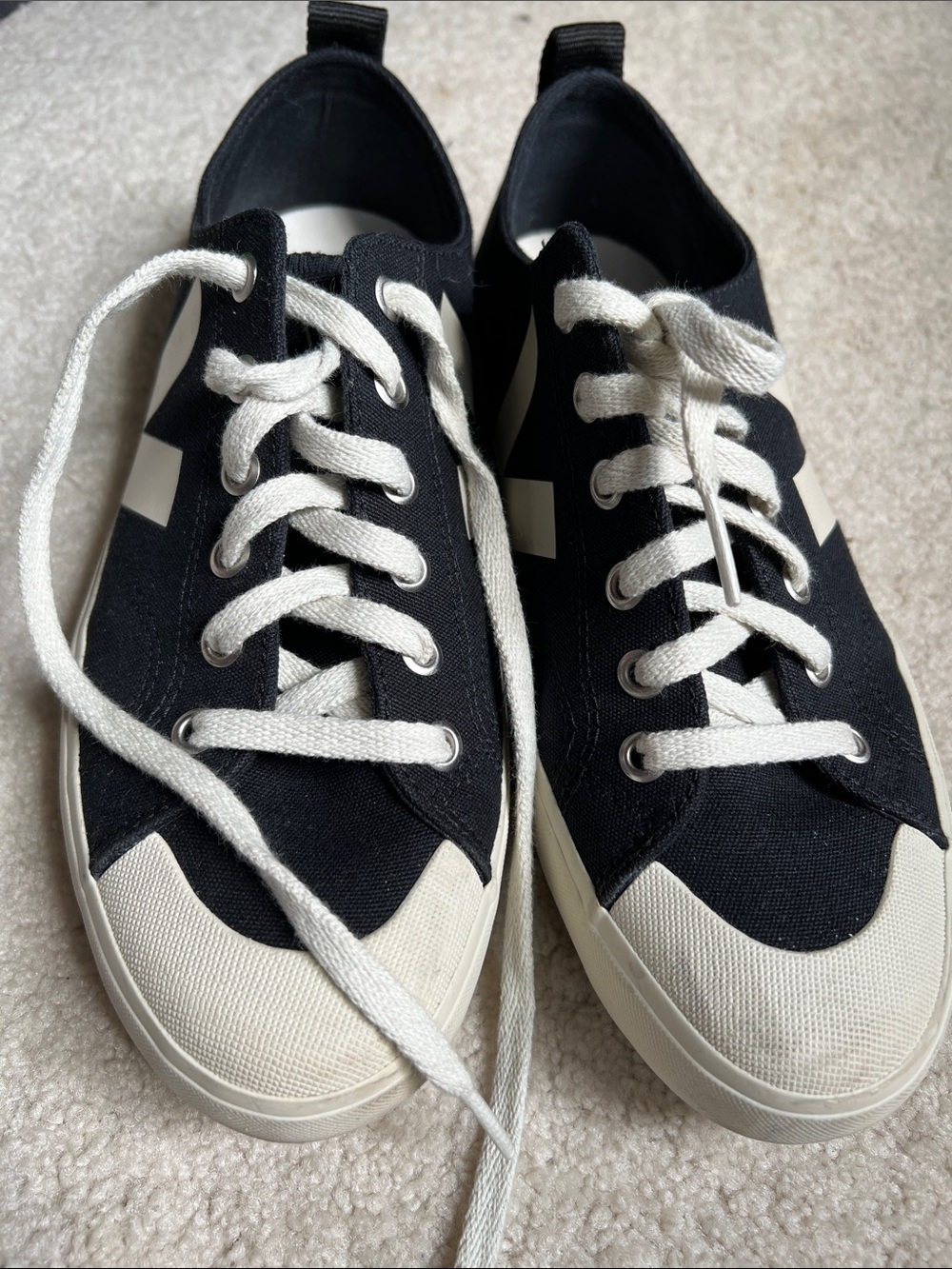 Veja Nova Canvas Pierre Black and White Athletic Sneakers